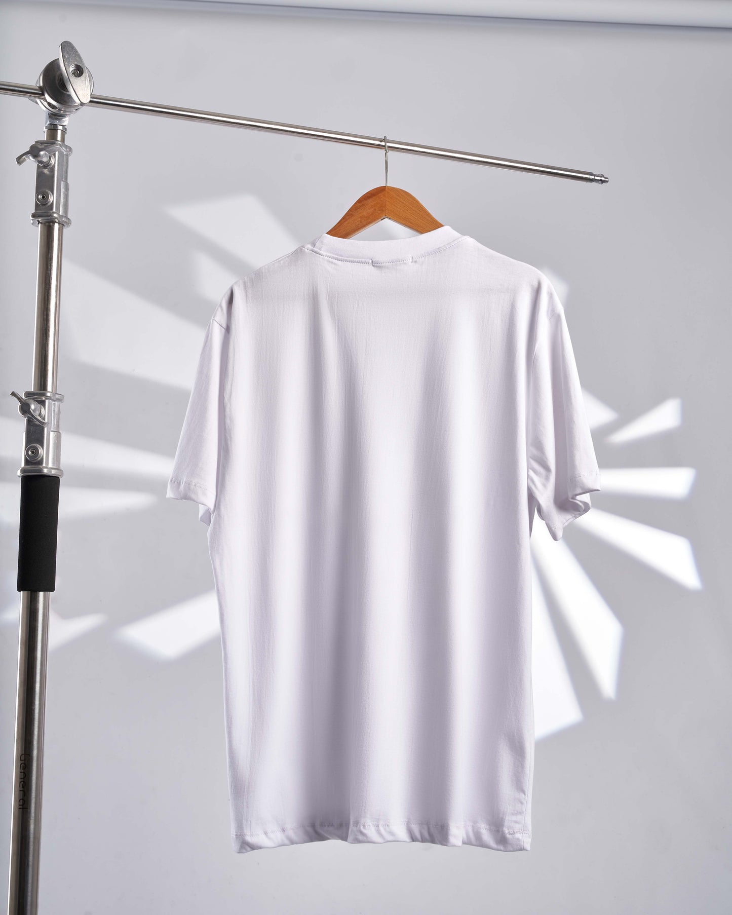 Basic Round (White)