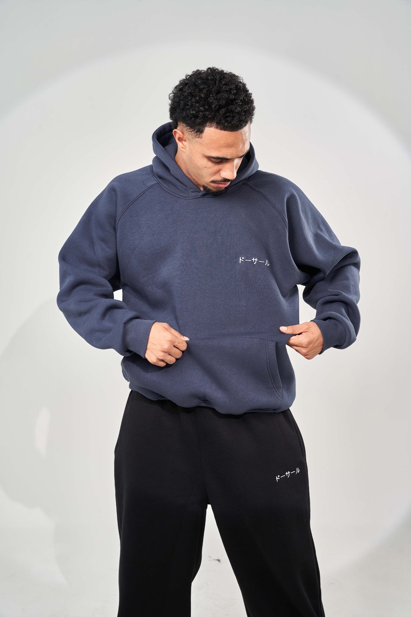 هودي العالم المحاصر