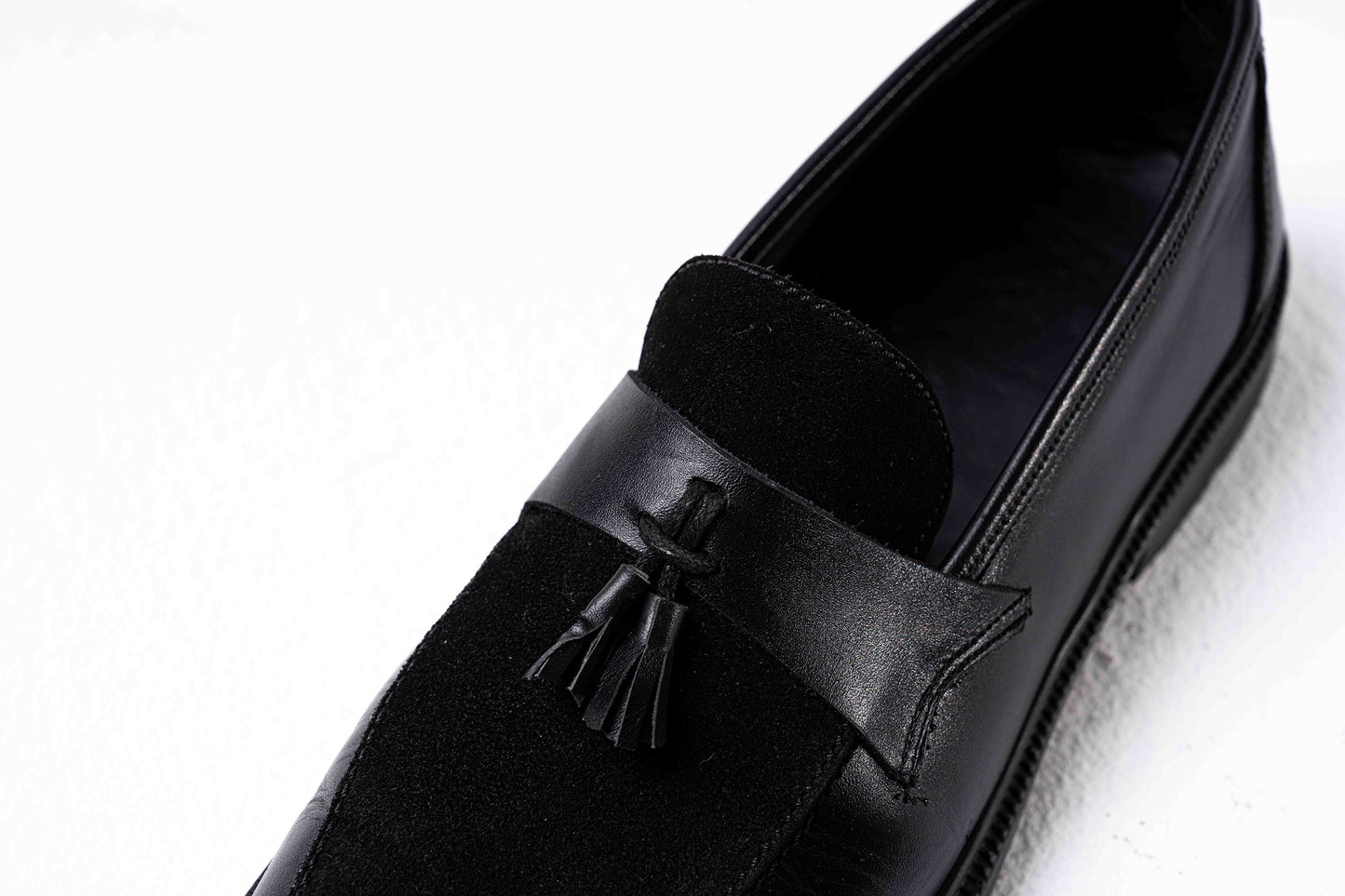 Tassel Loafers (Black)