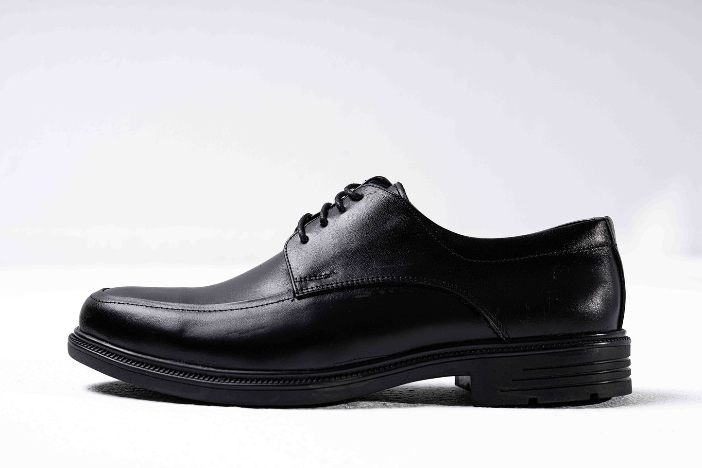 Moc Toe Derbies (Black)
