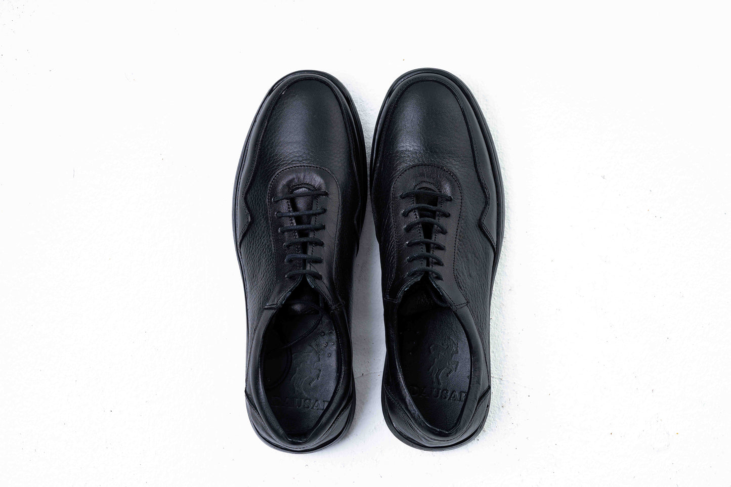 Sneakers (Black)
