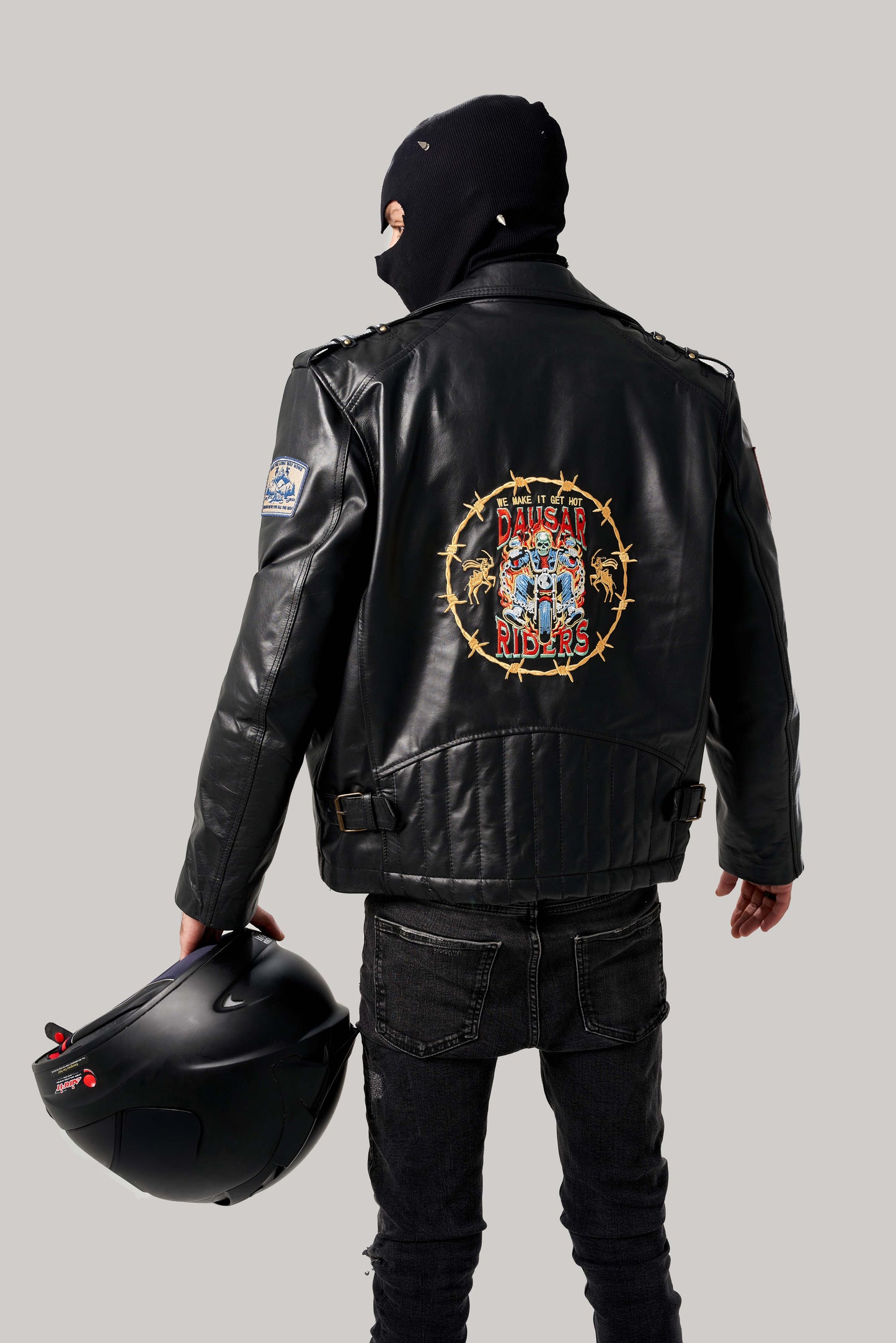 جاكيت دراجين كلاسيكي