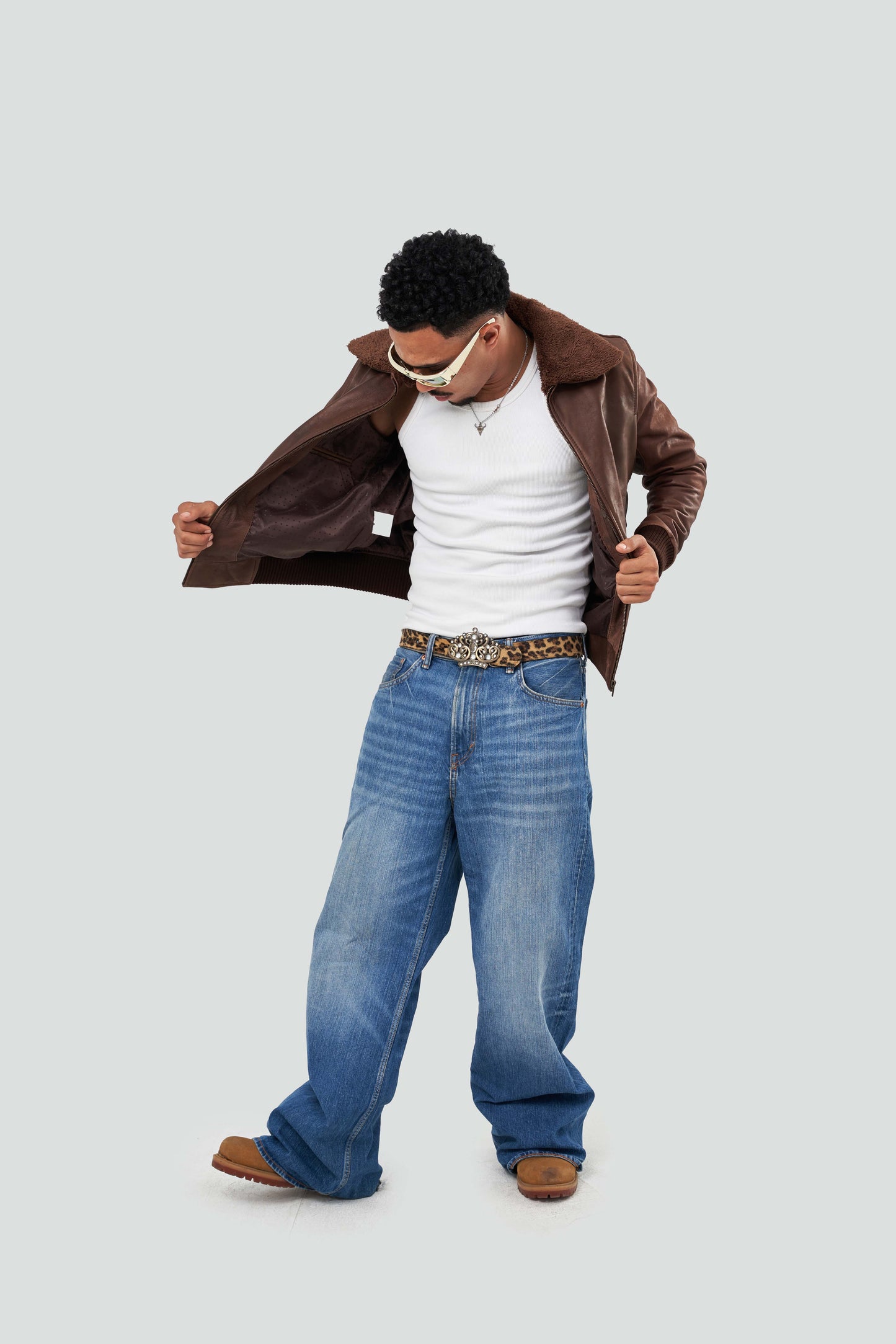 بومبر جلد طبيعي