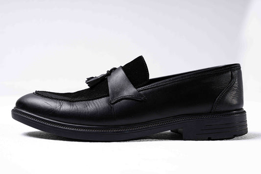Tassel Loafers (Black)