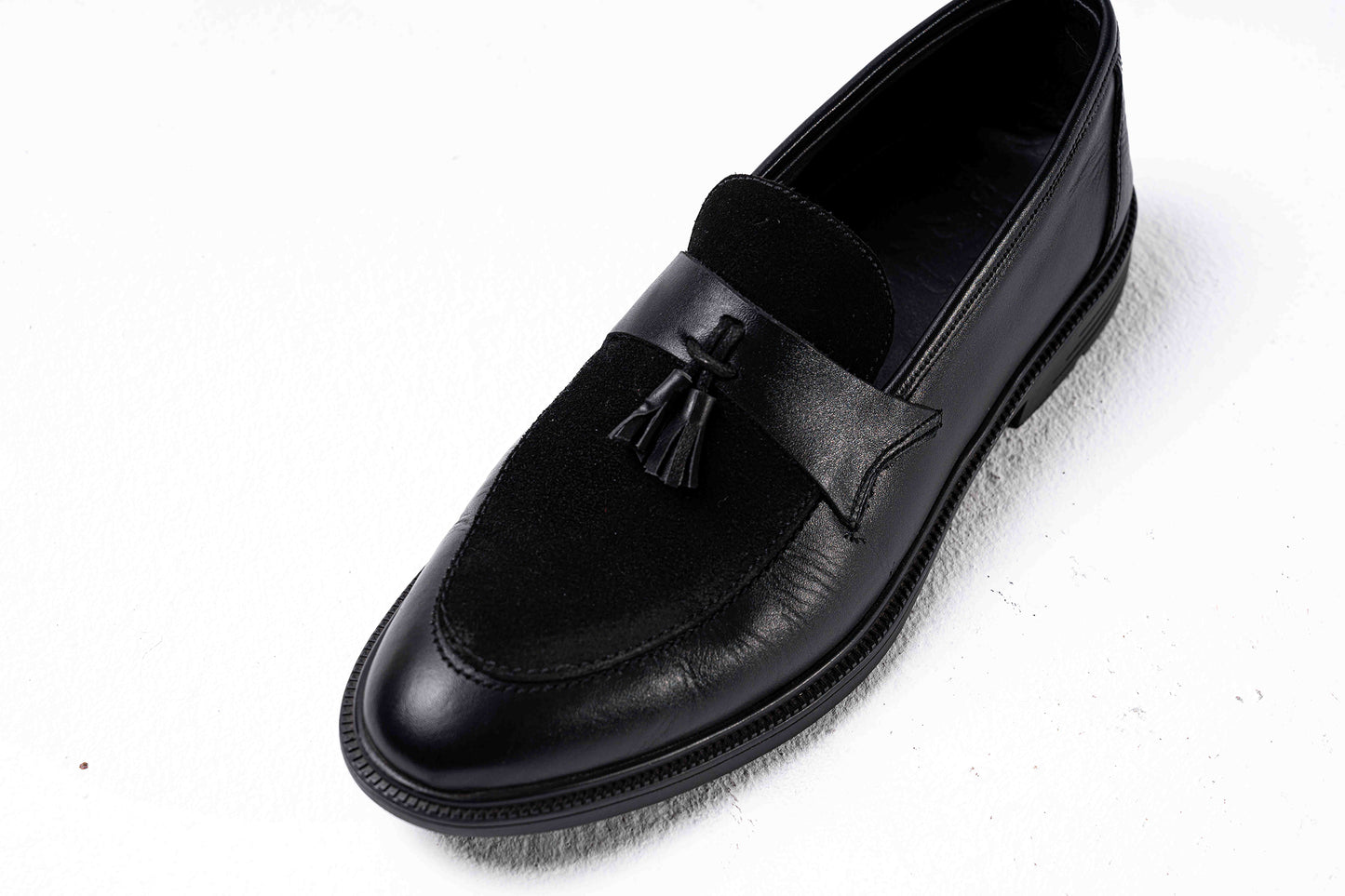 Tassel Loafers (Black)