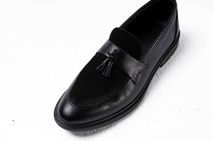 Tassel Loafers (Black)