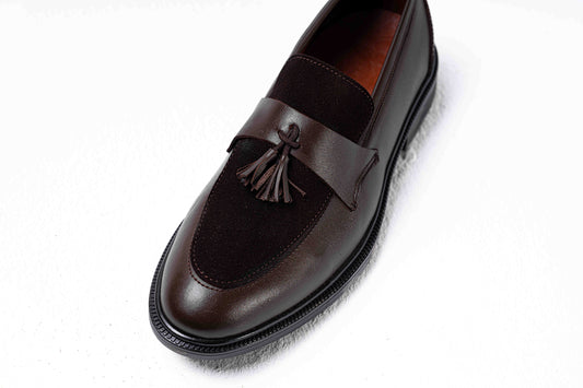 Tassel Loafers (Brown)